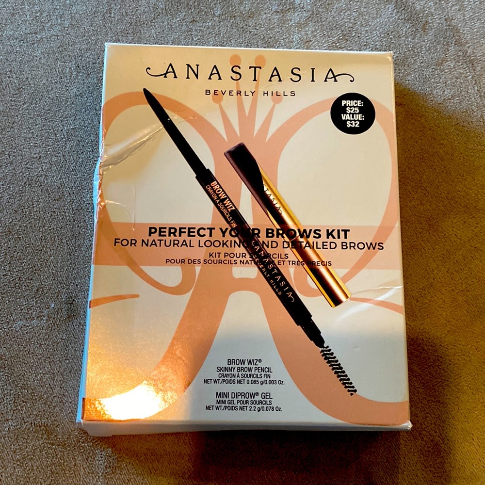 Anastasia Beverly Hills Brow Kit in Medium Brown